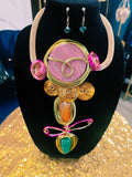 An Eccentric Piece of Colors Necklace Set